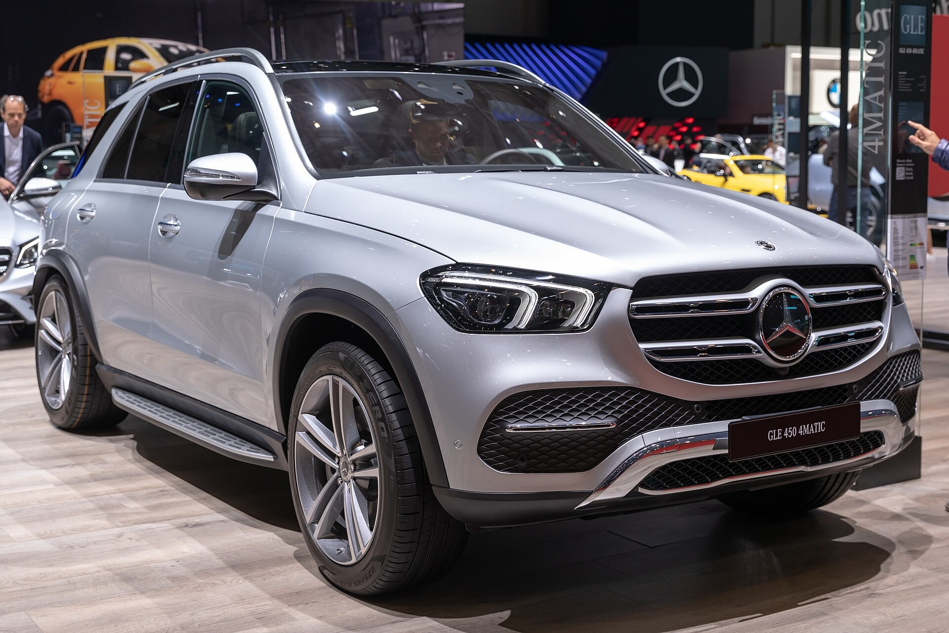 ​Daimler представил новое купе-внедорожник Mercedes-AMG GLC 43 4MATIC